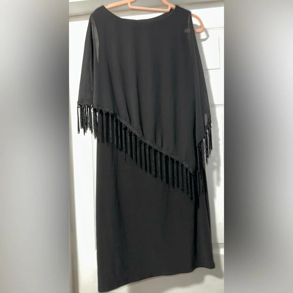 R & M Richards Black Dress Sleeveless Sheer fringed attached poncho - Picture 6 of 7